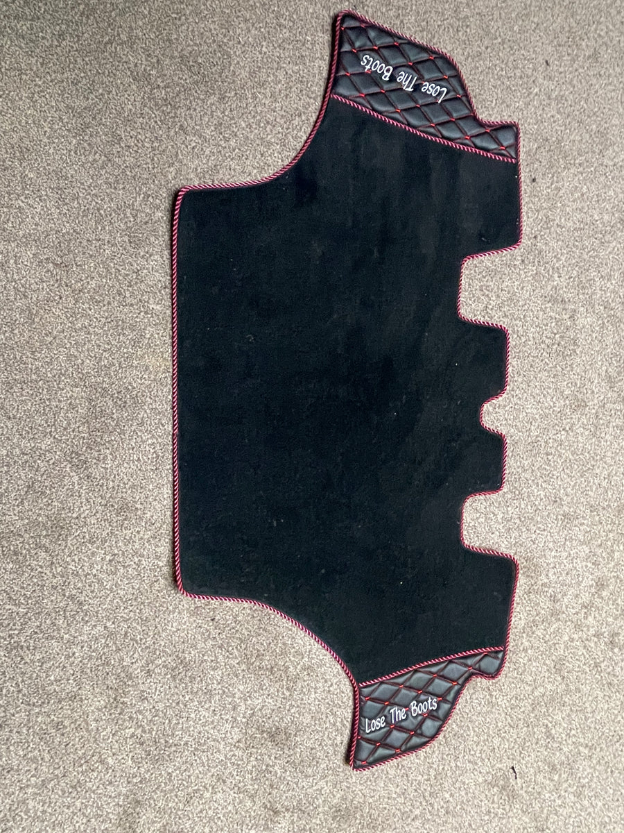 Case puma/maxxum carpet leatherette cab mat – Agri Accessories